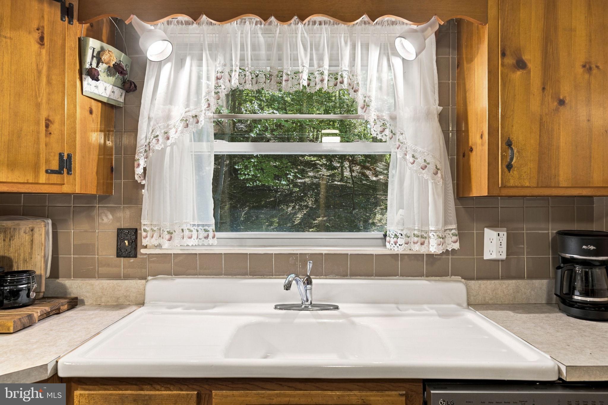 514 Forest Road Wayne, PA 19087 - Photo 14 of 31 Gallery Image 14