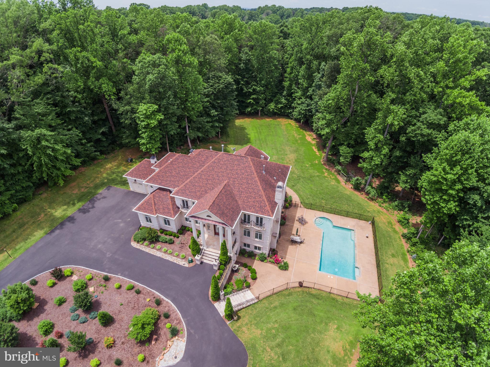 13200 Springdale Estates Road Clifton, VA 20124 - Photo 2 of 30 Exterior (Front)