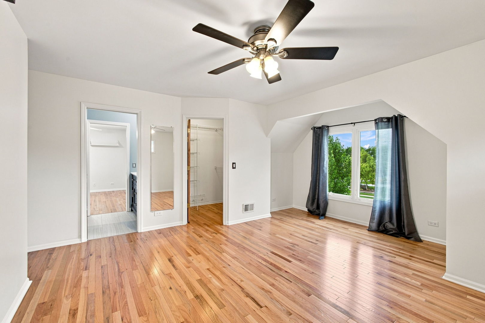 2752 Wendy Road Naperville, IL 60565 - Photo 36 of 64 Gallery Image 36