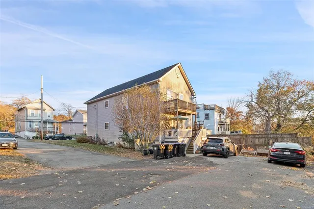 $438,960 | 160 North Clinton Street, Poughkeepsie, NY 12601