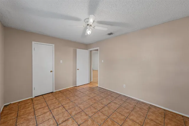 $235,000 | 413 Texas Avenue, Hewitt, TX 76643