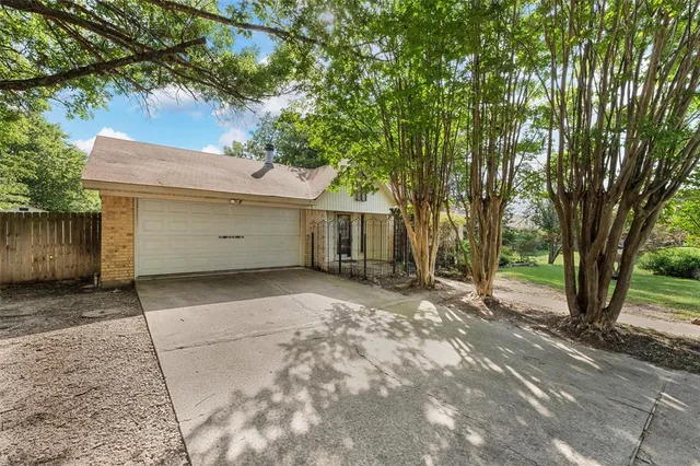 $235,000 | 413 Texas Avenue, Hewitt, TX 76643