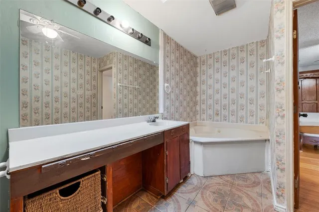 $235,000 | 413 Texas Avenue, Hewitt, TX 76643