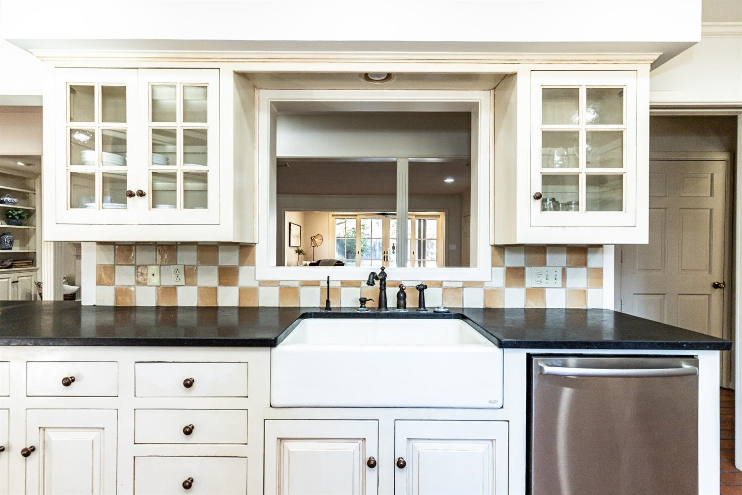 4612 20th Street Lubbock, TX 79407 - Photo 14 of 50 Farmhouse Sink