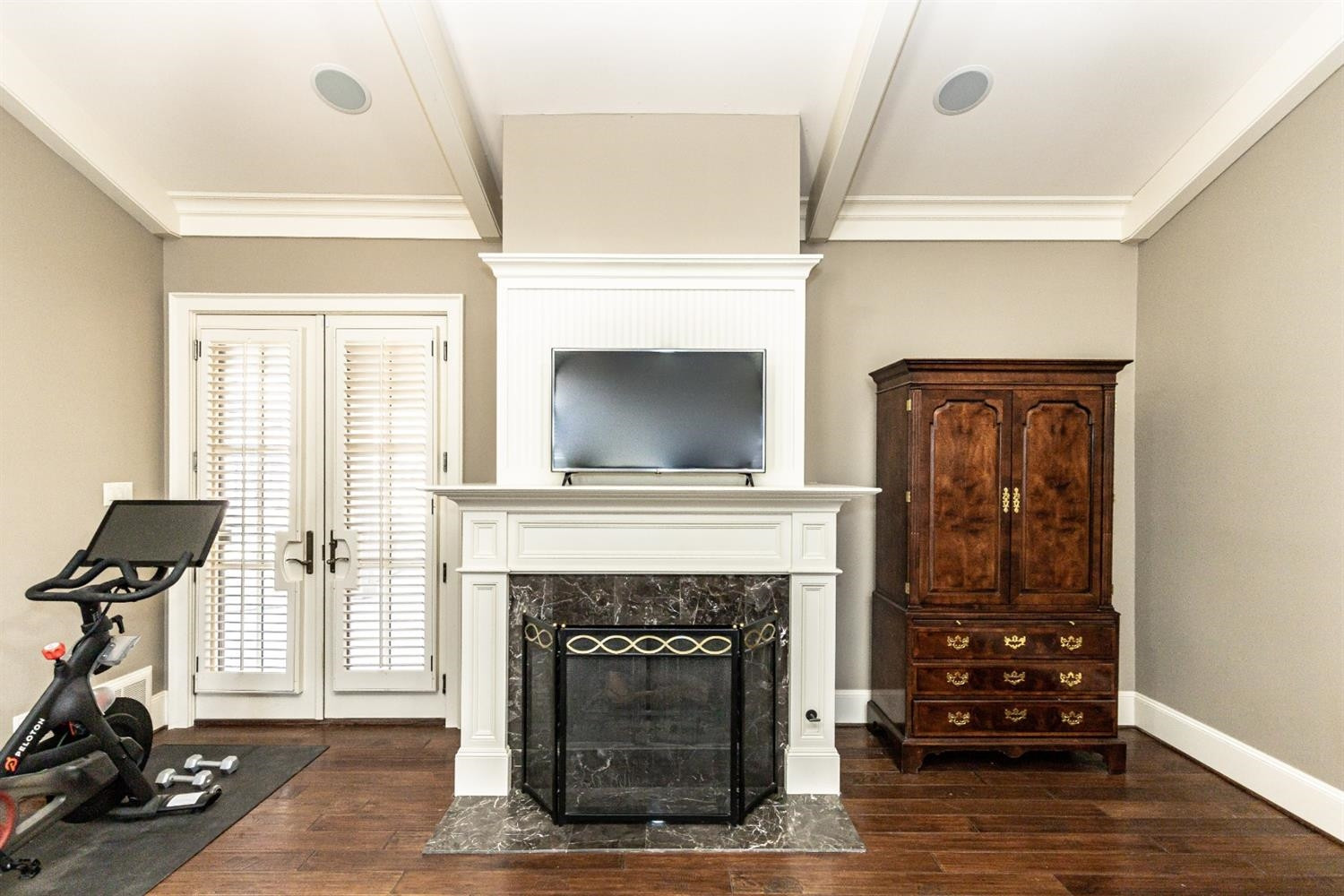 4612 20th Street Lubbock, TX 79407 - Photo 22 of 50 Master Suite Fireplace