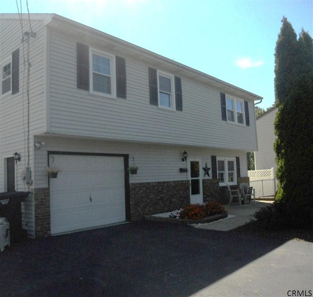 104 Project Road Troy, NY 12180 - Photo 2 of 21 Photo 2