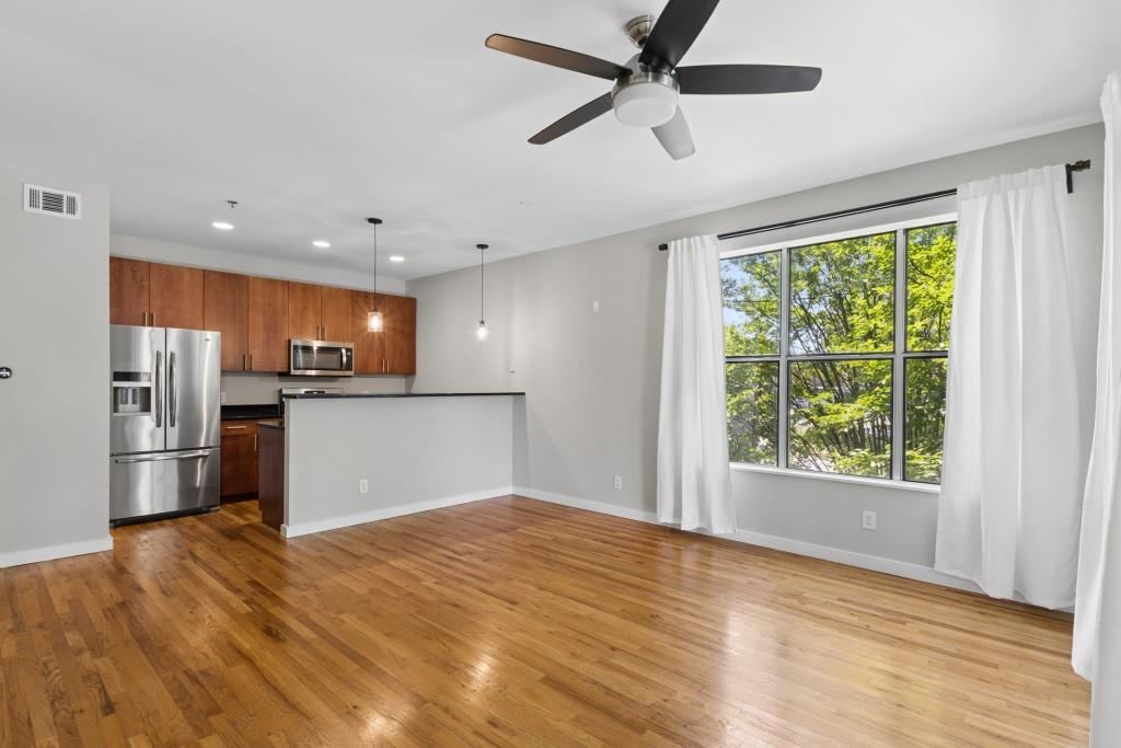 238 Walker Street Southwest, Unit 37 Atlanta, GA 30313 - Photo 10 of 29