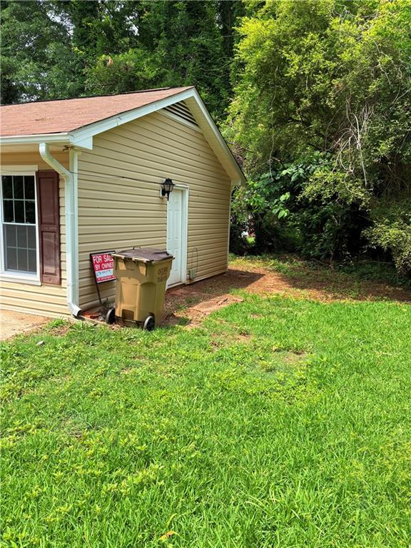 6103 Chaseland Road Rex, GA 30273 - Photo 5 of 27