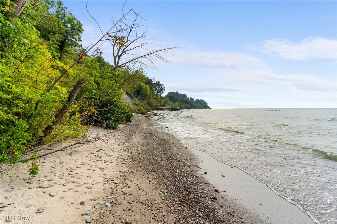 3337 Lake Road West Ashtabula, OH 44004 - Photo 15 of 15 View of street with view of water and beach
