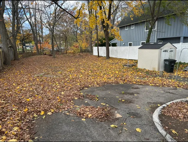 $719,000 | 23 Oenoke Place, Stamford, CT 06907