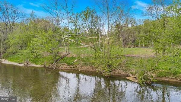 $875,000 | 14 Black Bear Road, Maurertown, VA 22644