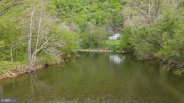 $875,000 | 14 Black Bear Road, Maurertown, VA 22644