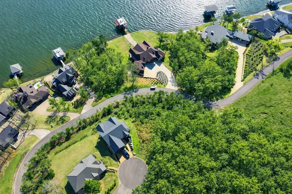 $199,000 | 50 Legacy Pointe, Savannah, TN 38372