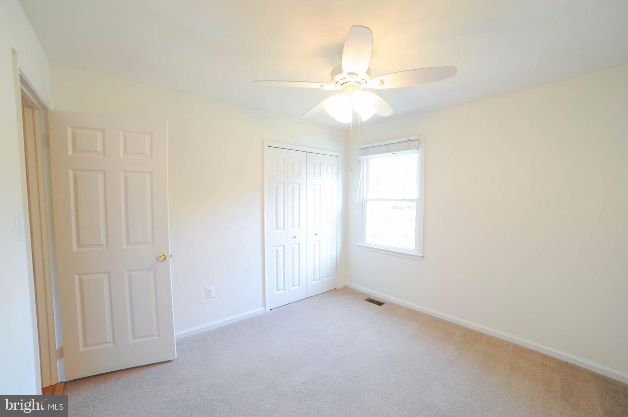 8303 Lindside Way Springfield, VA 22153 - Photo 20 of 30 Bedroom 1