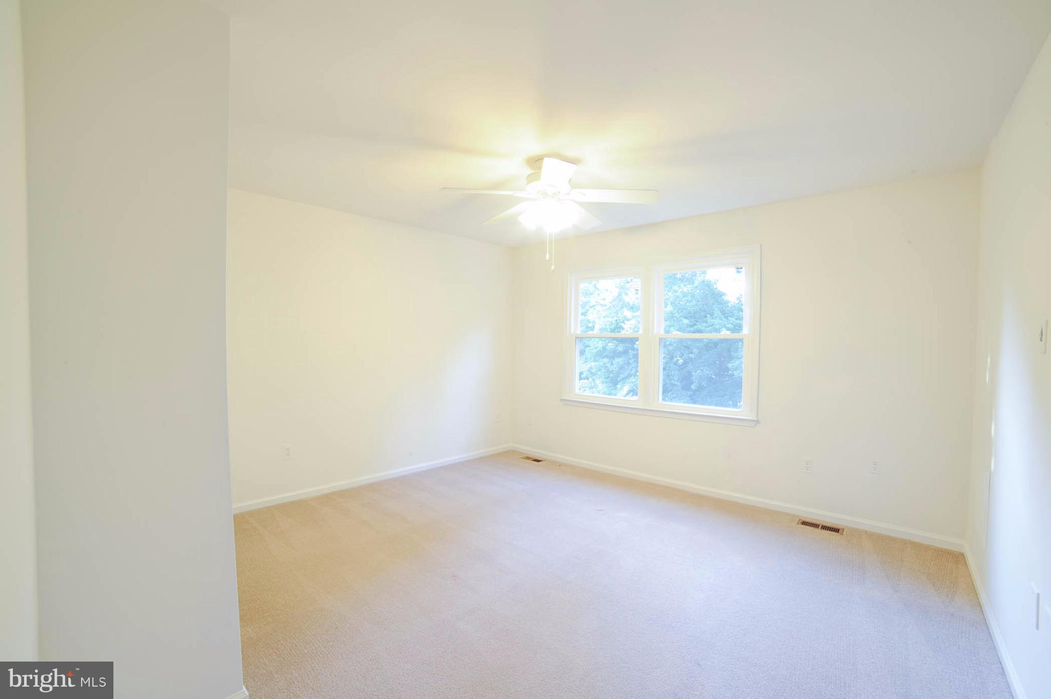 8303 Lindside Way Springfield, VA 22153 - Photo 21 of 30 Bedroom 2
