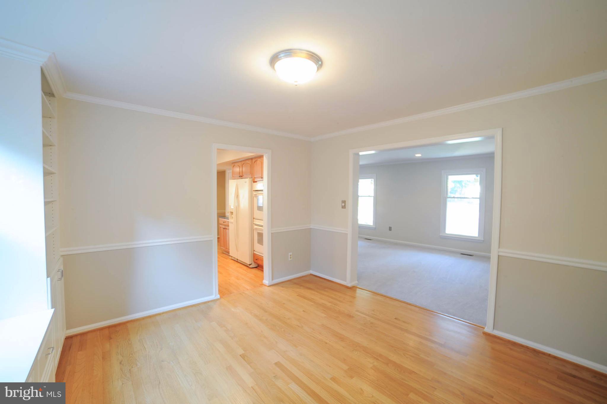 8303 Lindside Way Springfield, VA 22153 - Photo 5 of 30 Dining Room