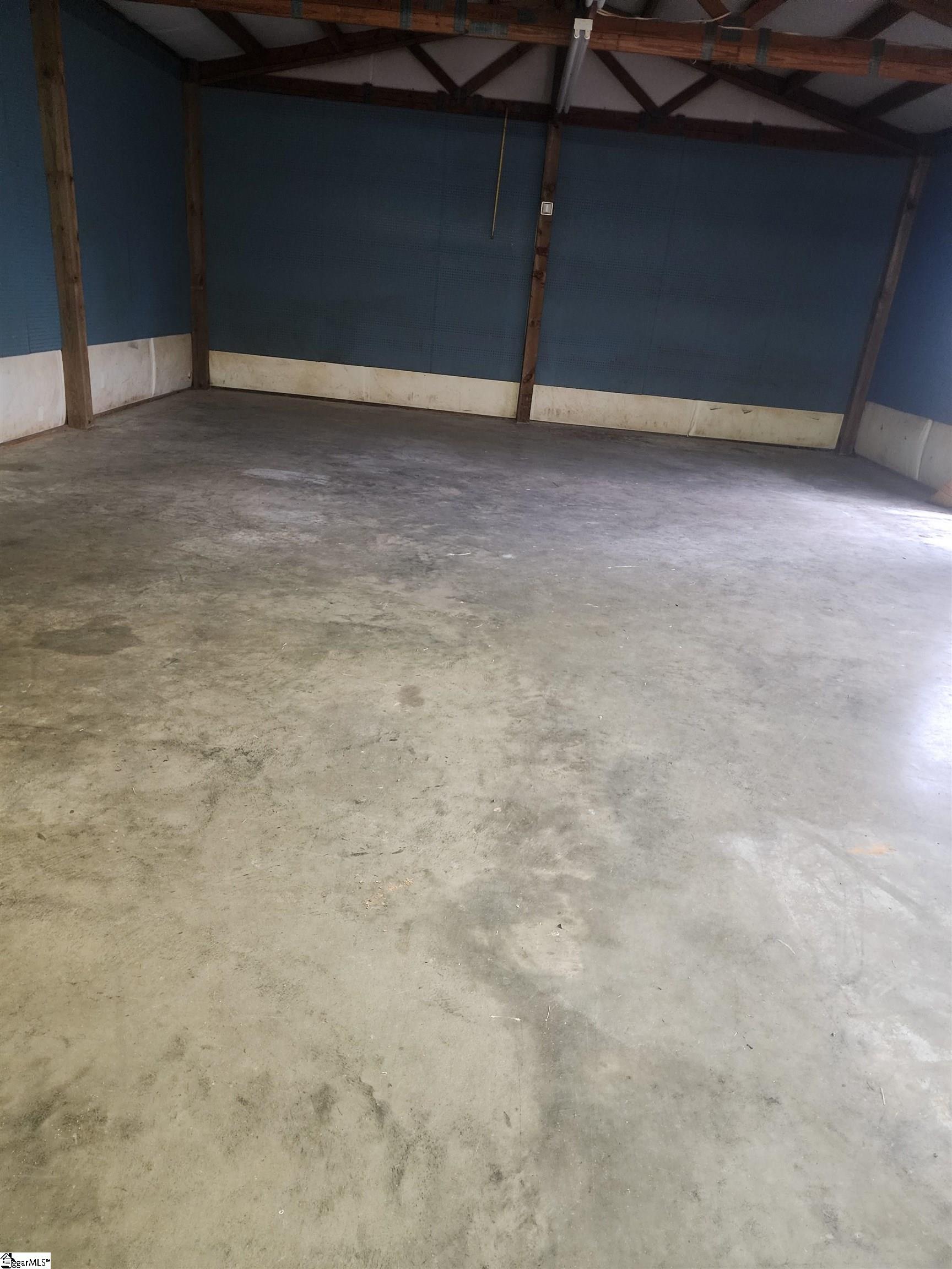 2625 Farrs Bridge Road Easley, SC 29640 - Photo 3 of 4