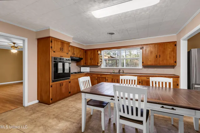 $365,000 | 13600 Money Farm Road, Ocean Springs, MS 39564