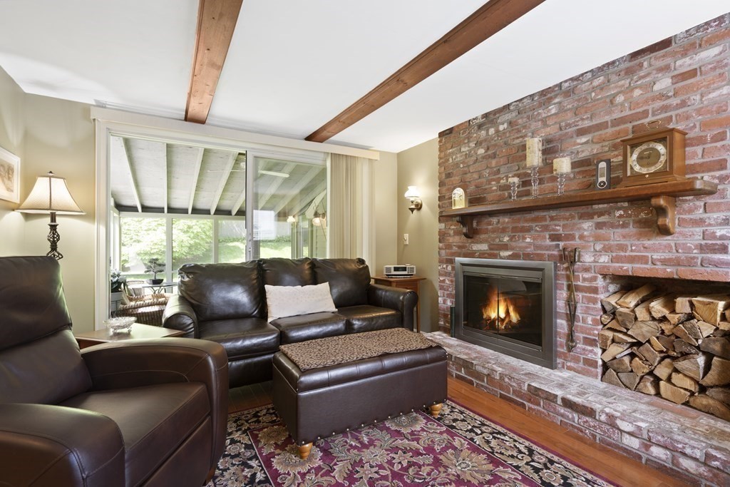 8 Barbara Road Danvers, MA 01923 - Photo 12 of 34