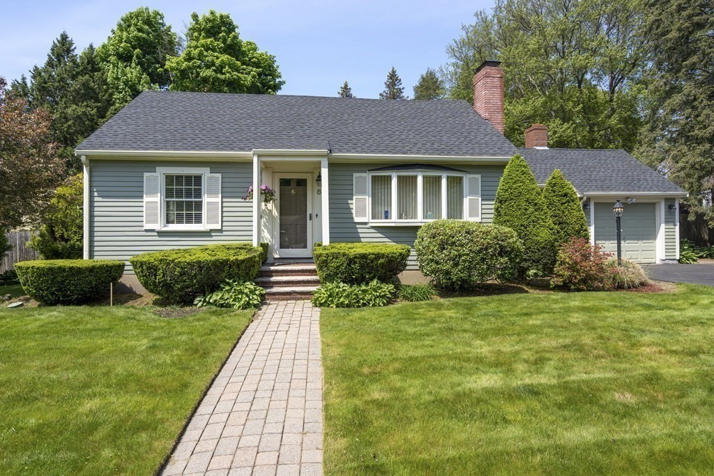 8 Barbara Road Danvers, MA 01923 - Photo 2 of 34