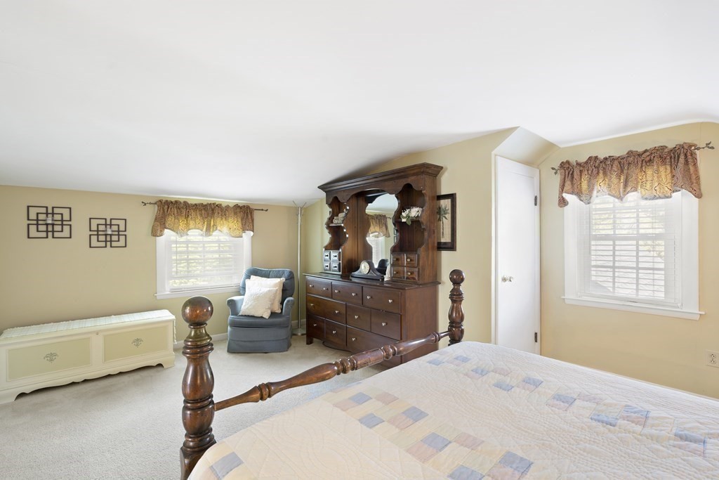 8 Barbara Road Danvers, MA 01923 - Photo 23 of 34