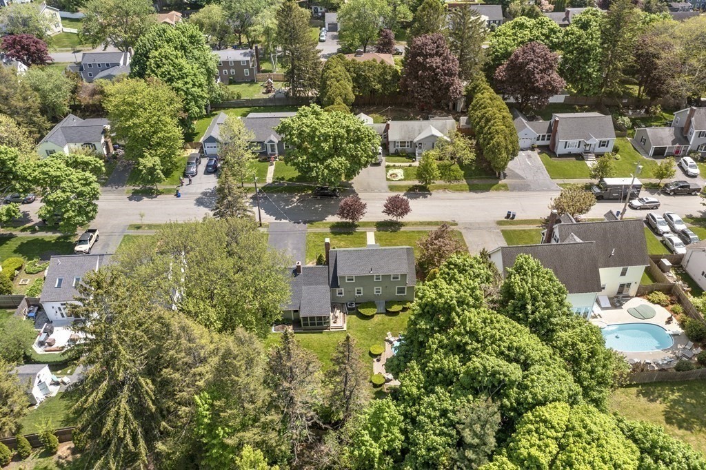 8 Barbara Road Danvers, MA 01923 - Photo 6 of 34