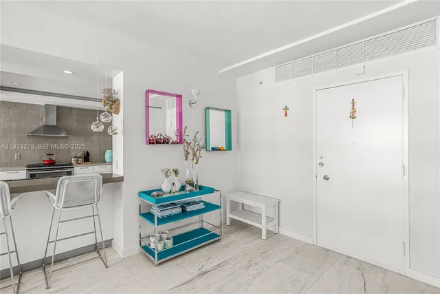 $10,000 | 5055 Collins Avenue, Unit 11C, Miami Beach, FL 33140