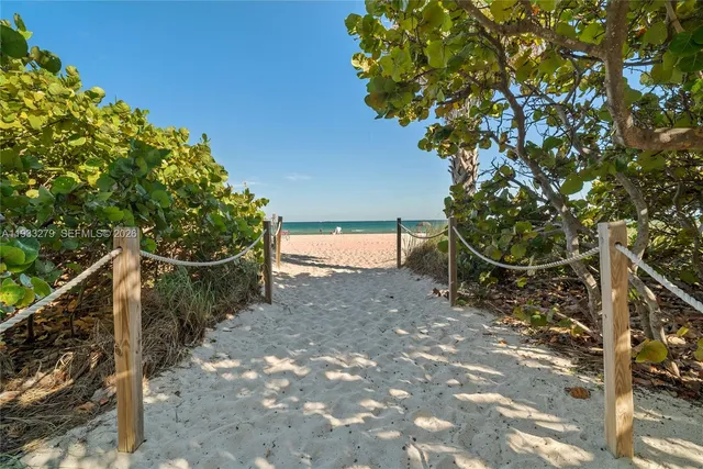 $8,500 | 5055 Collins Avenue, Unit 11C, Miami Beach, FL 33140