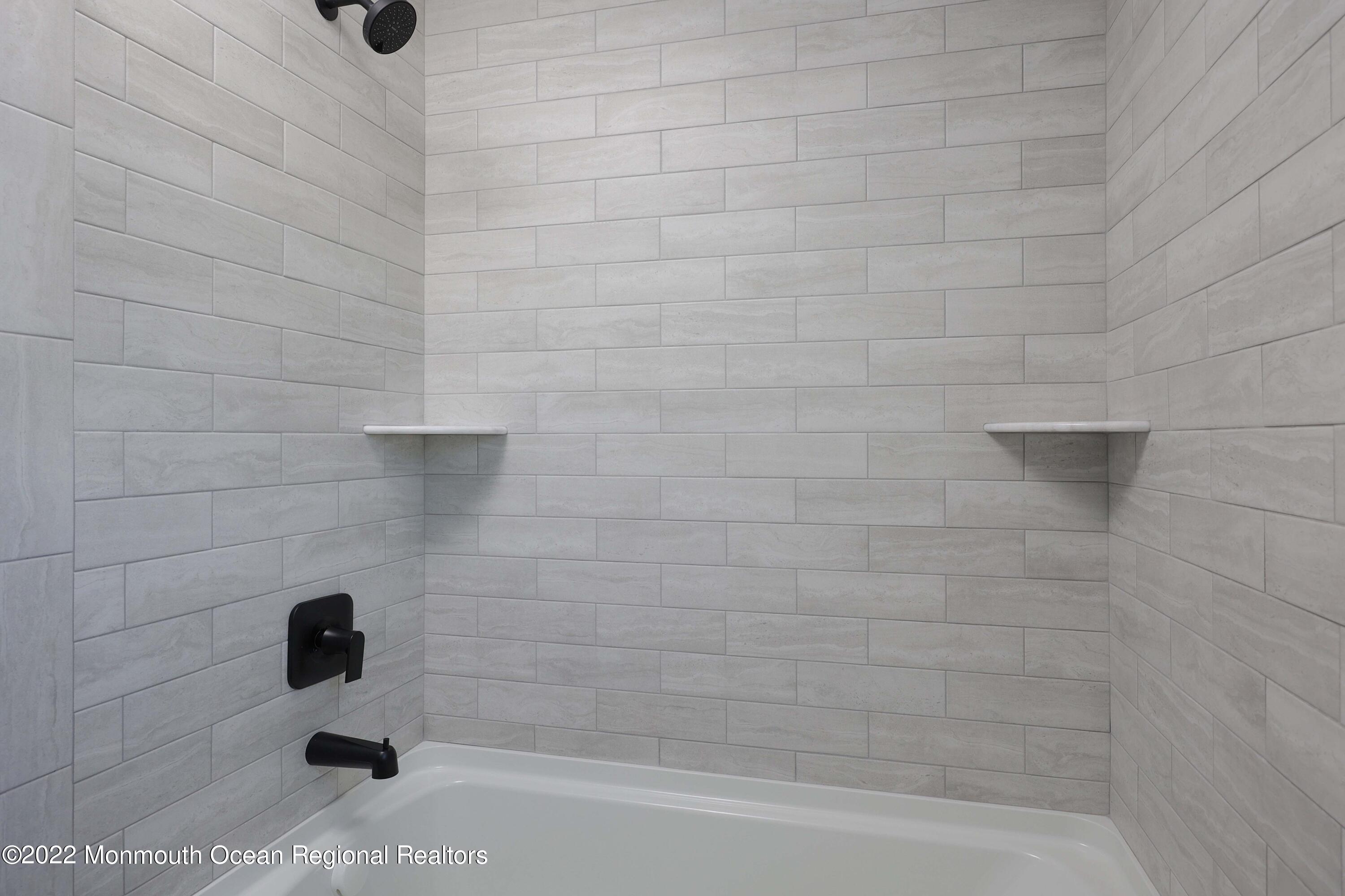 498 Harding Avenue Bayville, NJ 08721 - Photo 10 of 12 758A0319