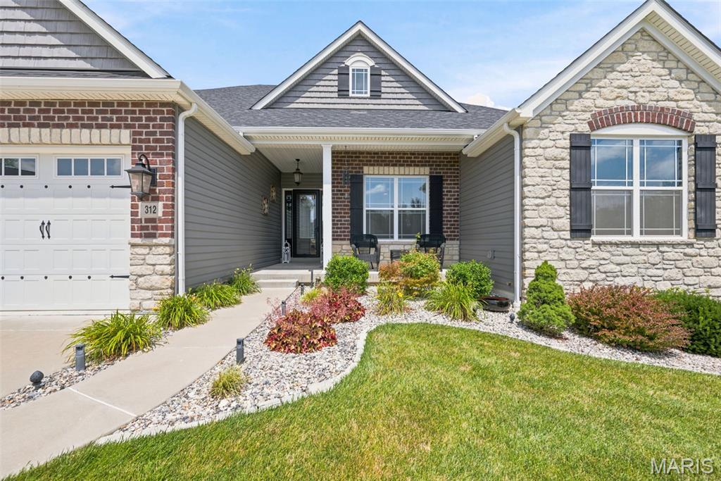 312 Deep Ravine Court St. Charles, MO 63301 - Photo 9 of 99