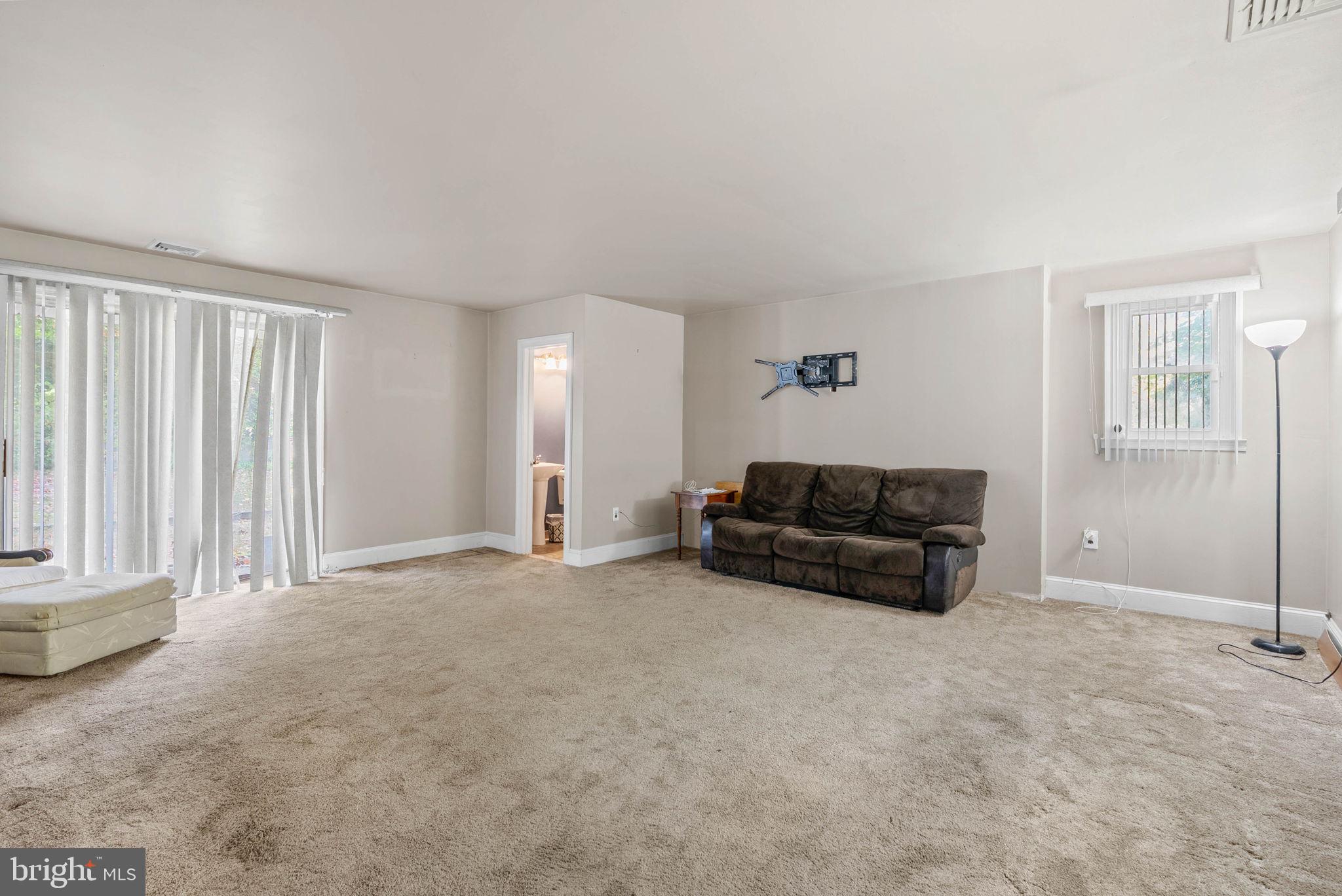 123 East Knowlton Road Media, PA 19063 - Photo 9 of 30 Great room