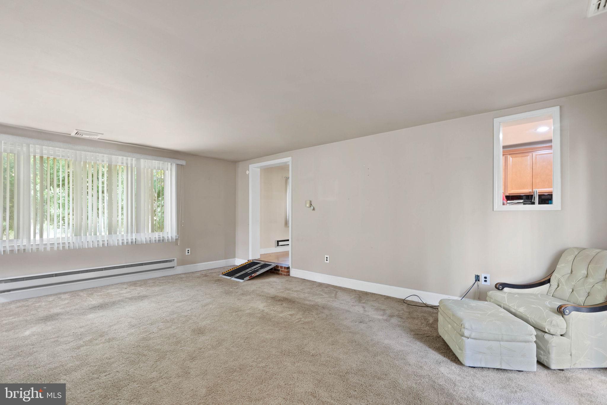 123 East Knowlton Road Media, PA 19063 - Photo 10 of 30 Great room