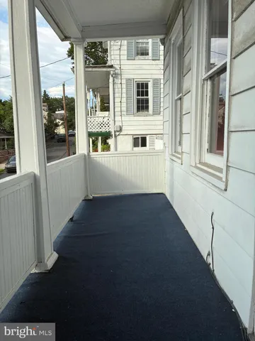 a view of an empty room with window