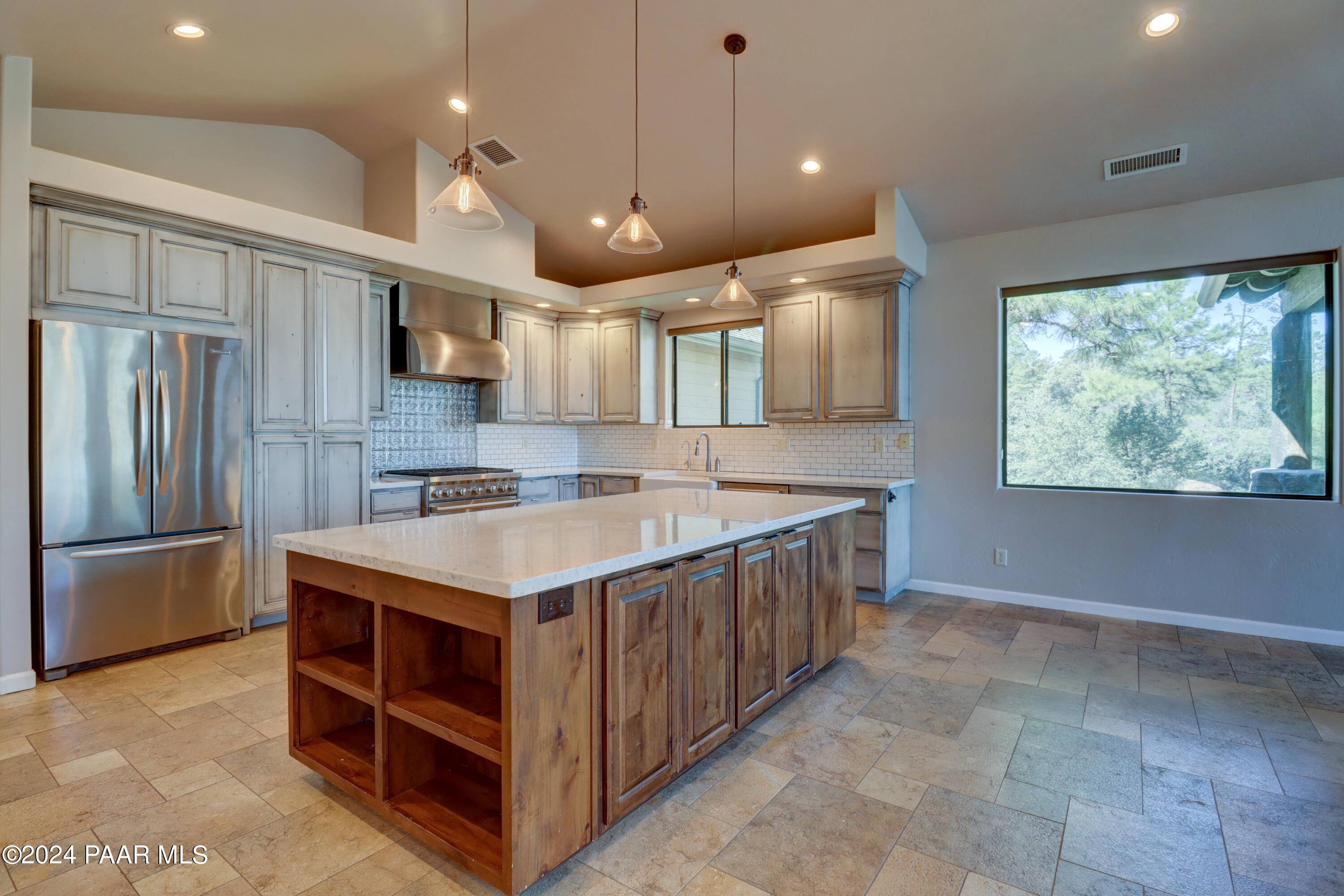 1775 South Sunnyside Road Prescott, AZ 86303 - Photo 8 of 46 Large Island