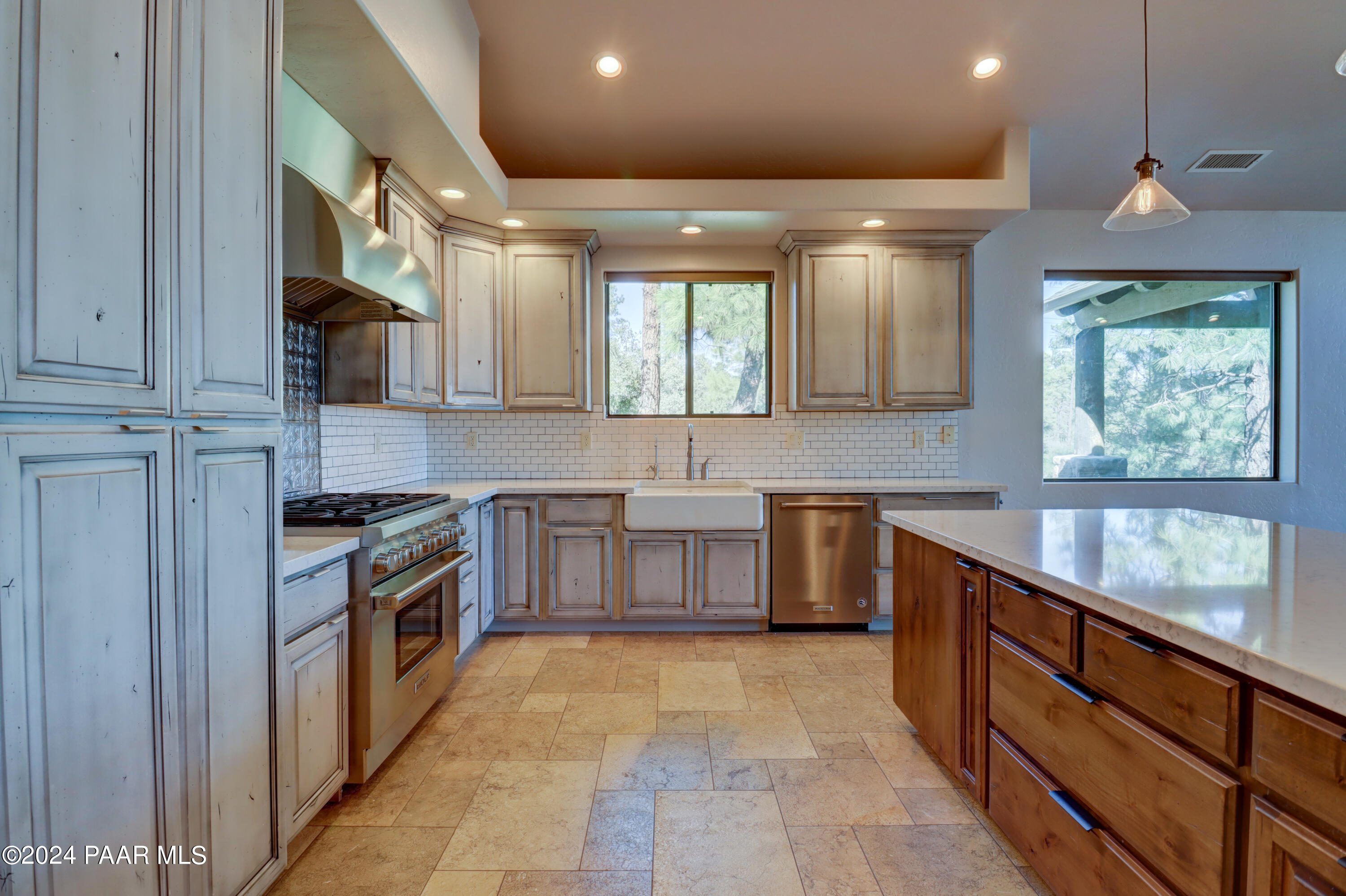 1775 South Sunnyside Road Prescott, AZ 86303 - Photo 9 of 46 Plenty of Counter Space