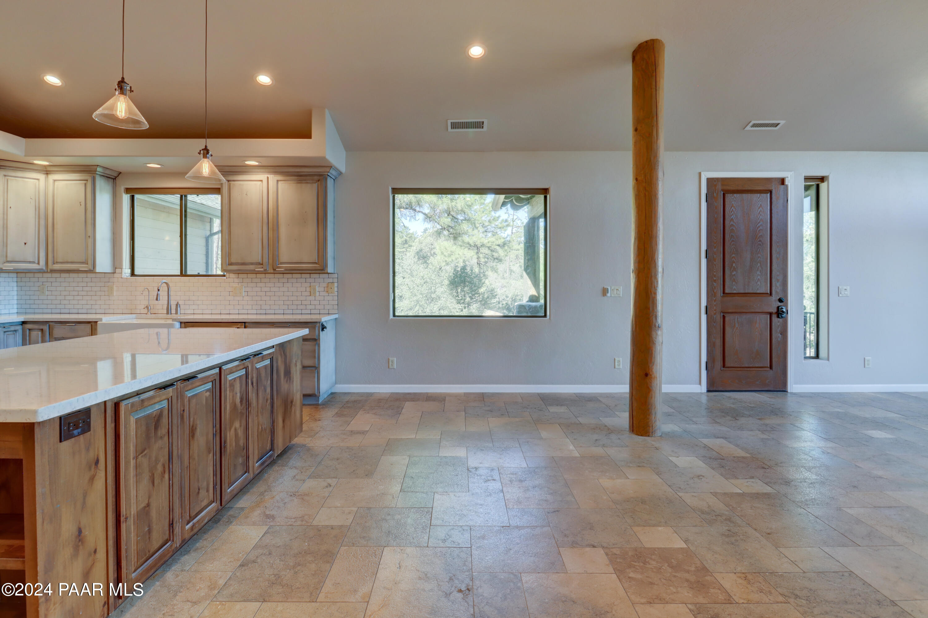 1775 South Sunnyside Road Prescott, AZ 86303 - Photo 10 of 46 Dining Area