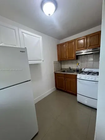 $1,500 | 1281 Northwest 60th Street, Unit 5, Miami, FL 33142