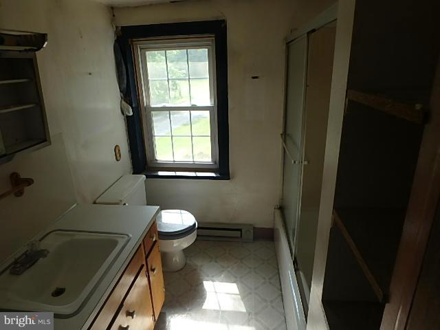 2736 Monument Road Myersville, MD 21773 - Photo 4 of 9 Bath
