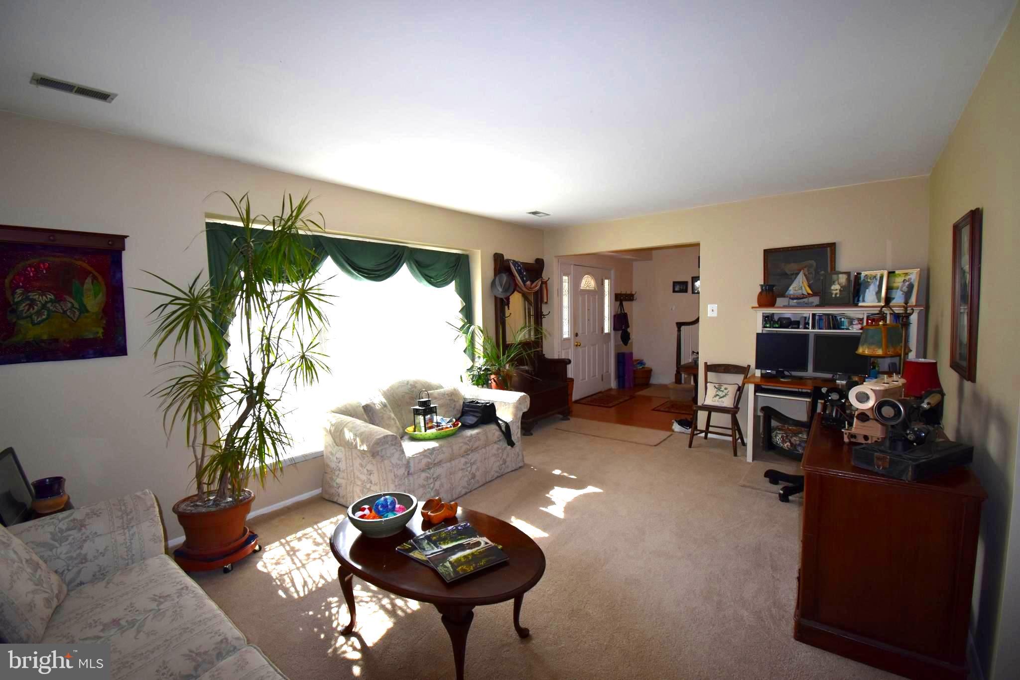 206 Poplar Road Chalfont, PA 18914 - Photo 8 of 41 Gallery Image 8