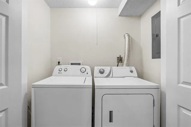 $285,000 | 3210 Summit Street, Kansas City, MO 64111