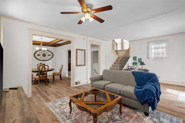 $285,000 | 3210 Summit Street, Kansas City, MO 64111