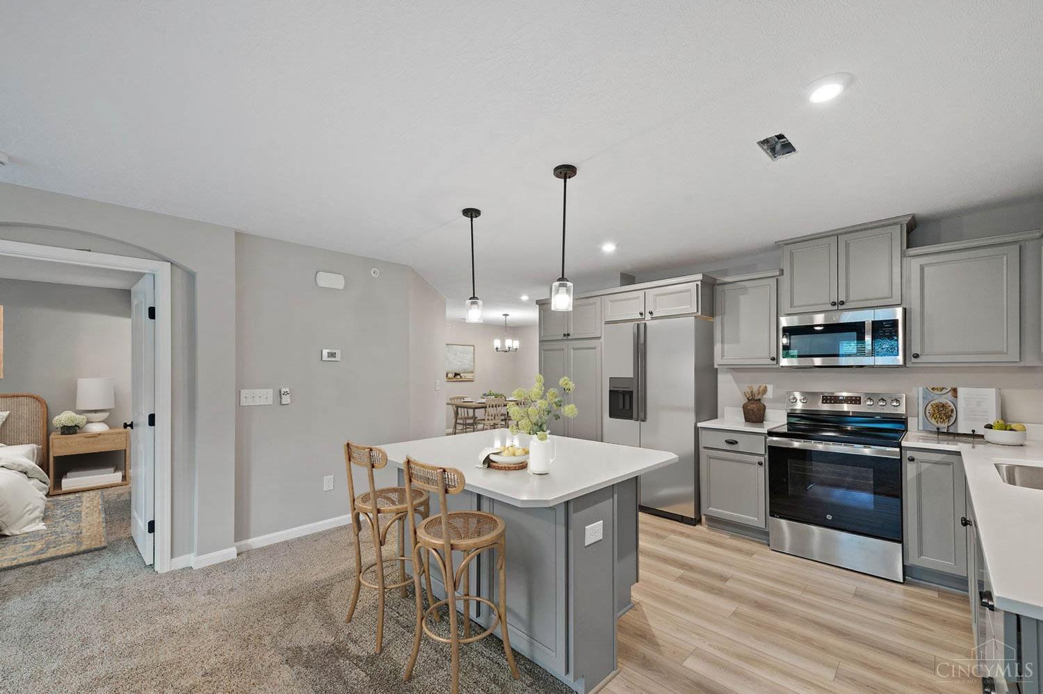 619 Tradition Ridge, Unit 80203 Cincinnati, OH 45245 - Photo 2 of 23 Gallery Image 2