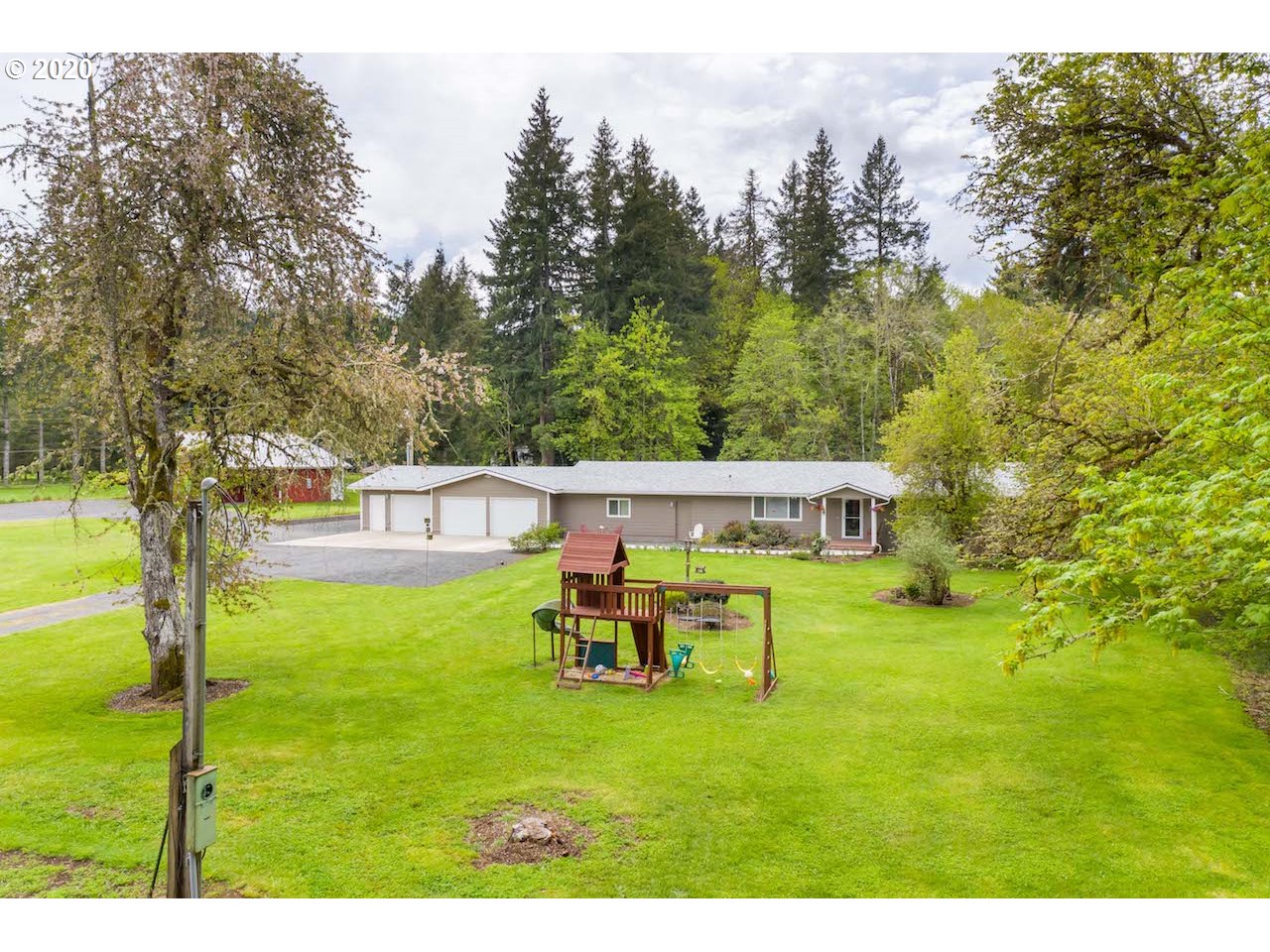 80944 Lost Creek Road Dexter, OR 97431 - Photo 2 of 32 Gallery Image 2