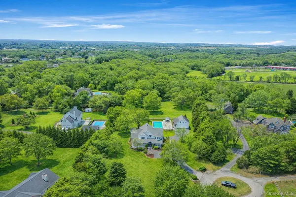 $2,195,000 | 300 Private Road, Unit 8, Cutchogue, NY 11935