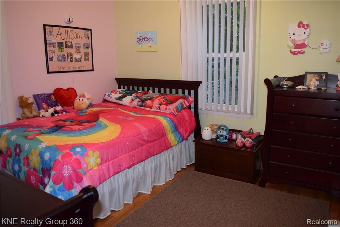 18488 Inkster Road Redford, MI 48240 - Photo 16 of 36 Bedroom2.jpg