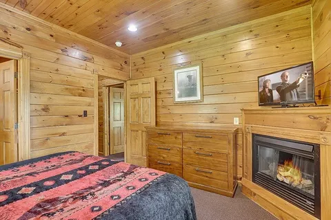 $925,000 | 821 Great Smoky Way, Gatlinburg, TN 37738