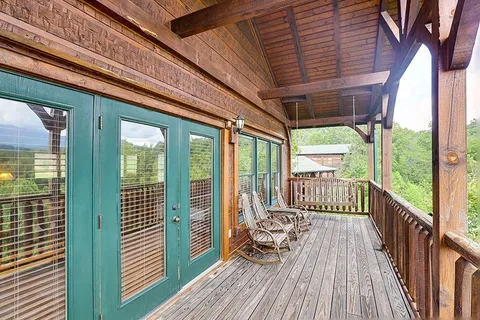 $925,000 | 821 Great Smoky Way, Gatlinburg, TN 37738