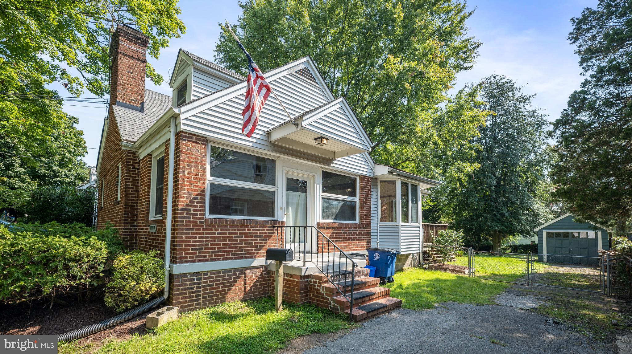 10015 Dallas Avenue Silver Spring, MD 20901 - Photo 2 of 30 Front Entry