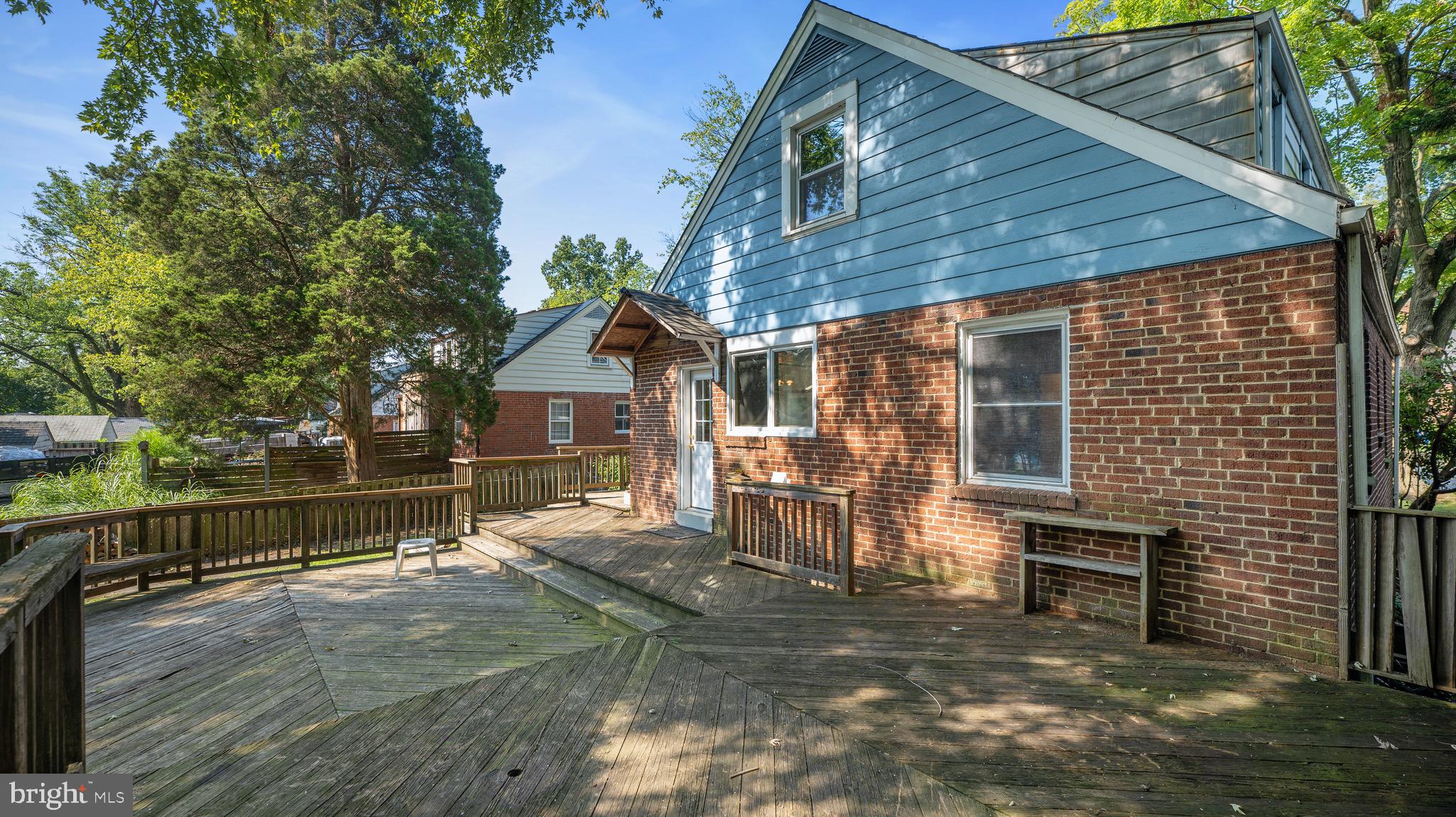 10015 Dallas Avenue Silver Spring, MD 20901 - Photo 26 of 30 Huge back deck is perfect for entertaining!
