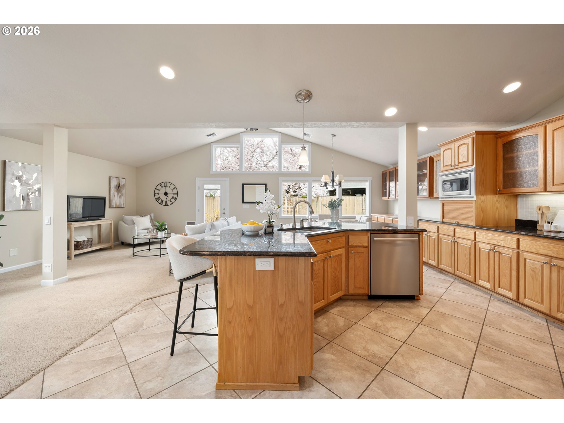 468 72nd Street Springfield, OR 97478 - Photo 12 of 46